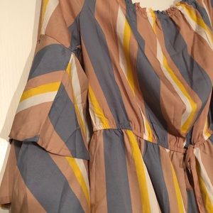 By blush Colorful blouse bell sleeves xl